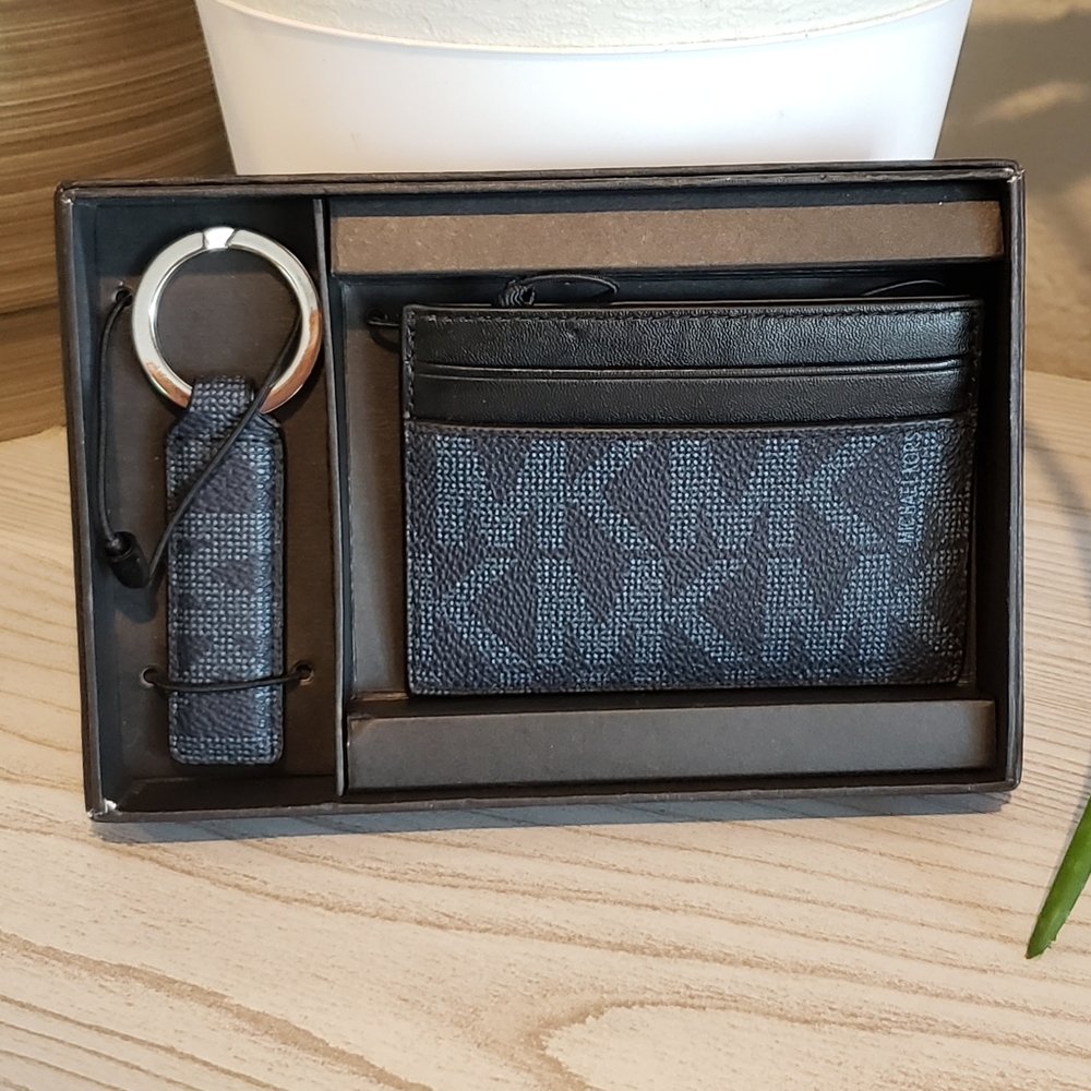 Michael kors navy blue black id card holder and key fob keychain gift set
